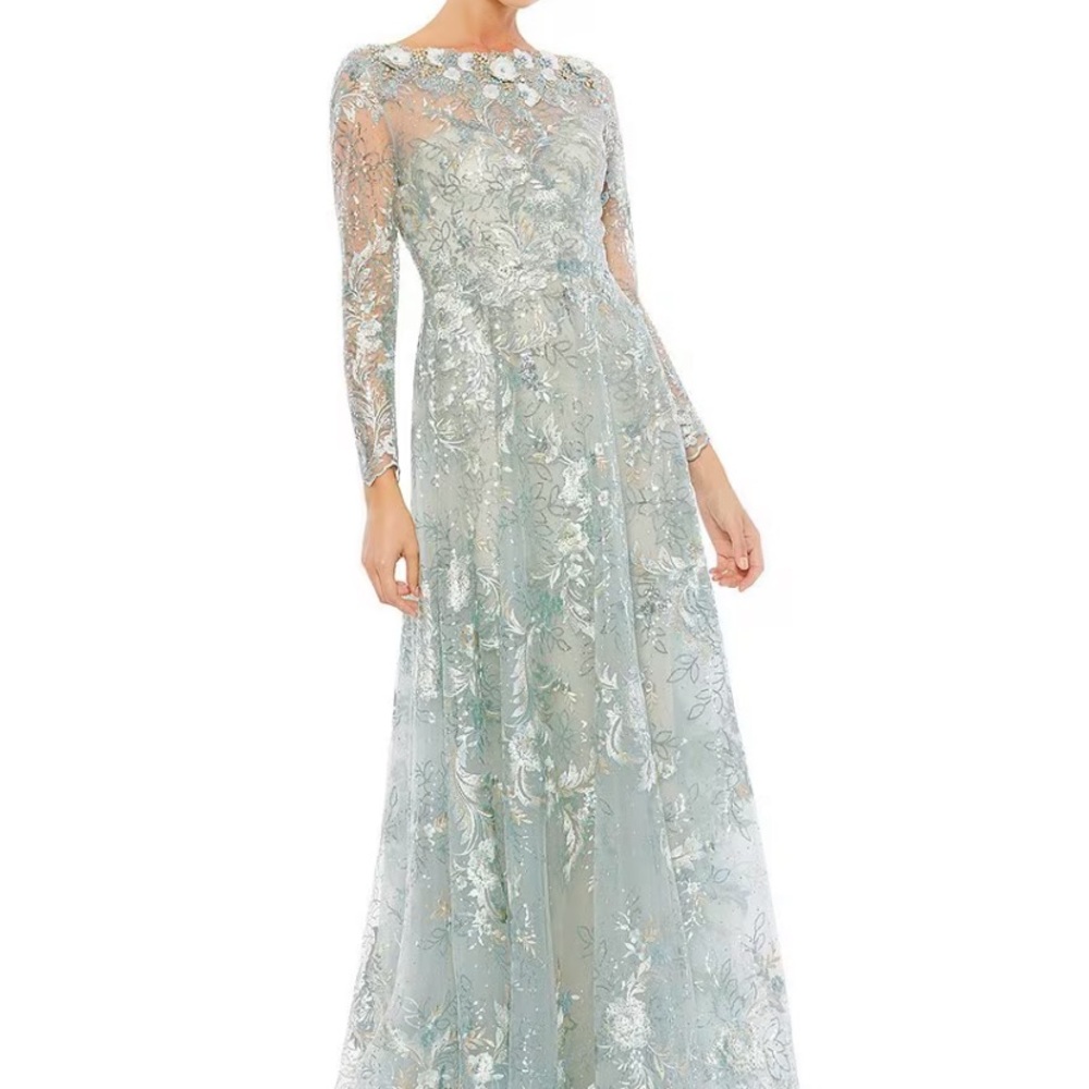 Mac Duggal stunning mother of bride/groom dress or black tie event!